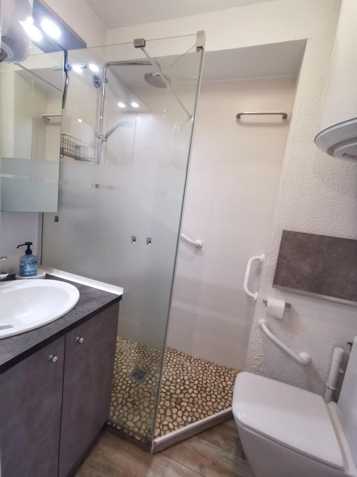 Cozy Apartment "Wapiti" At The Foot Of The Slopes Les Deserts  Bagian luar foto